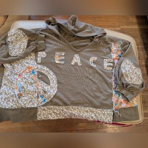 POL Oversized Peace Hoodie - Large